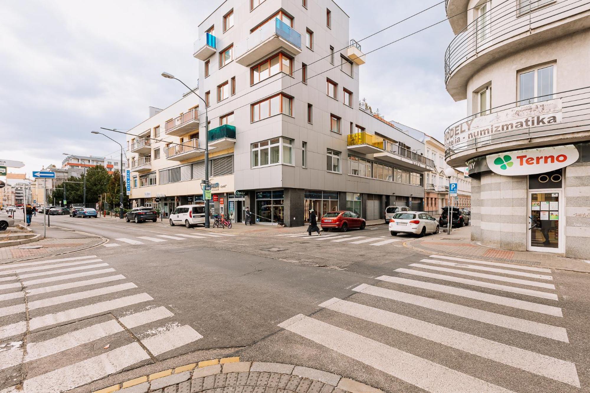 Skau 2 Old Town Family & Business 2 Floor Free Parking Apartment Bratislava