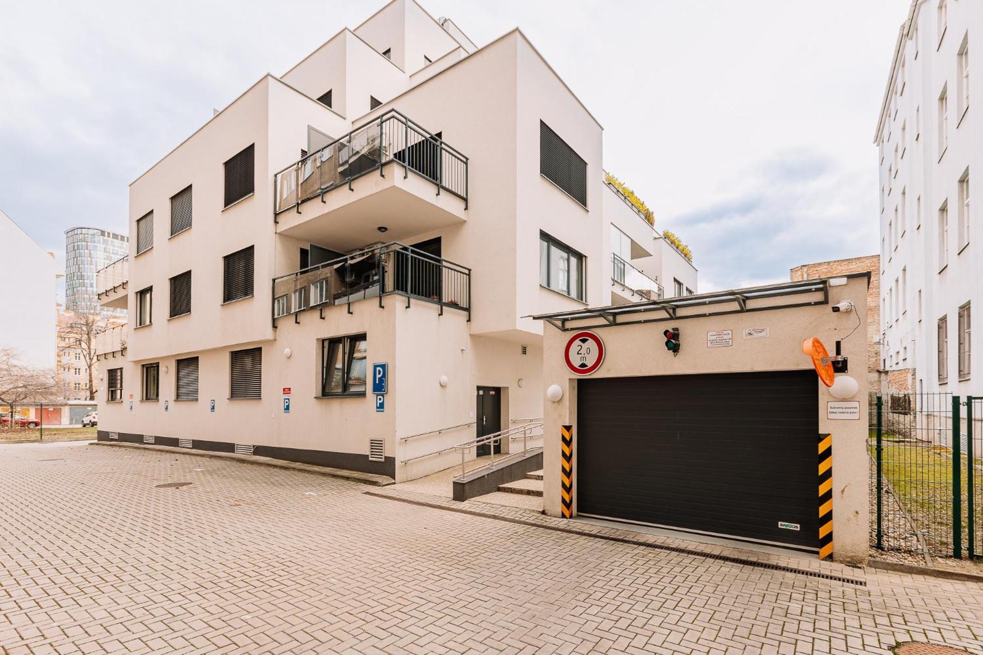 Skau 2 Old Town Family & Business 2 Floor Free Parking Apartment