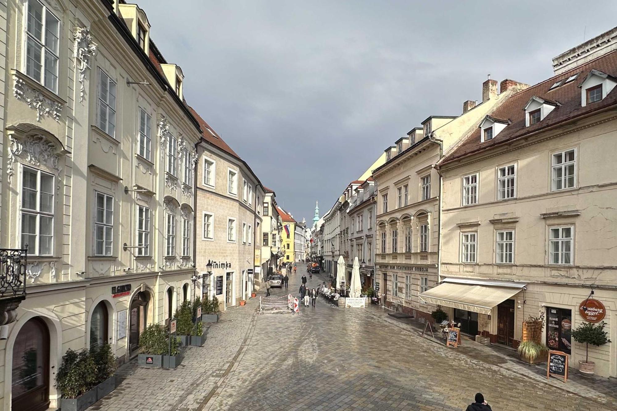 Location Air-conditioned * Bratislava