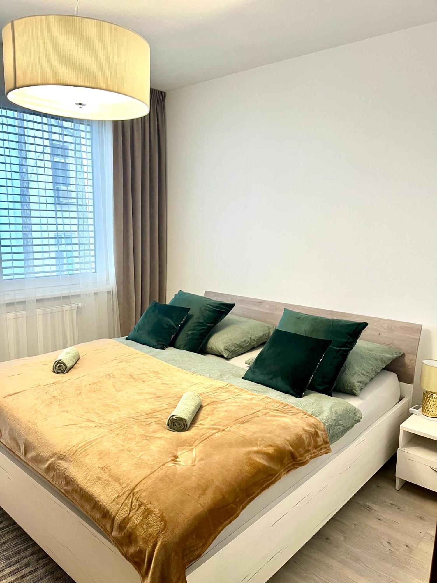 Apartamento The Elite Ii Downtown Ac & Garage Parking Bratislava