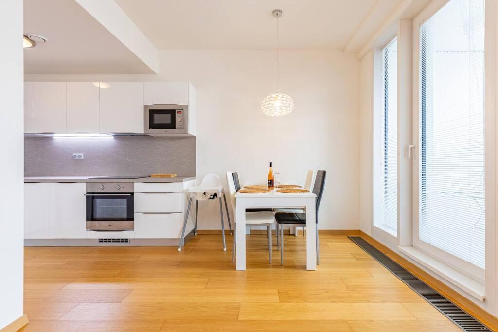 Bnb Slovakia Panorama Bliss Retreat Apartment *