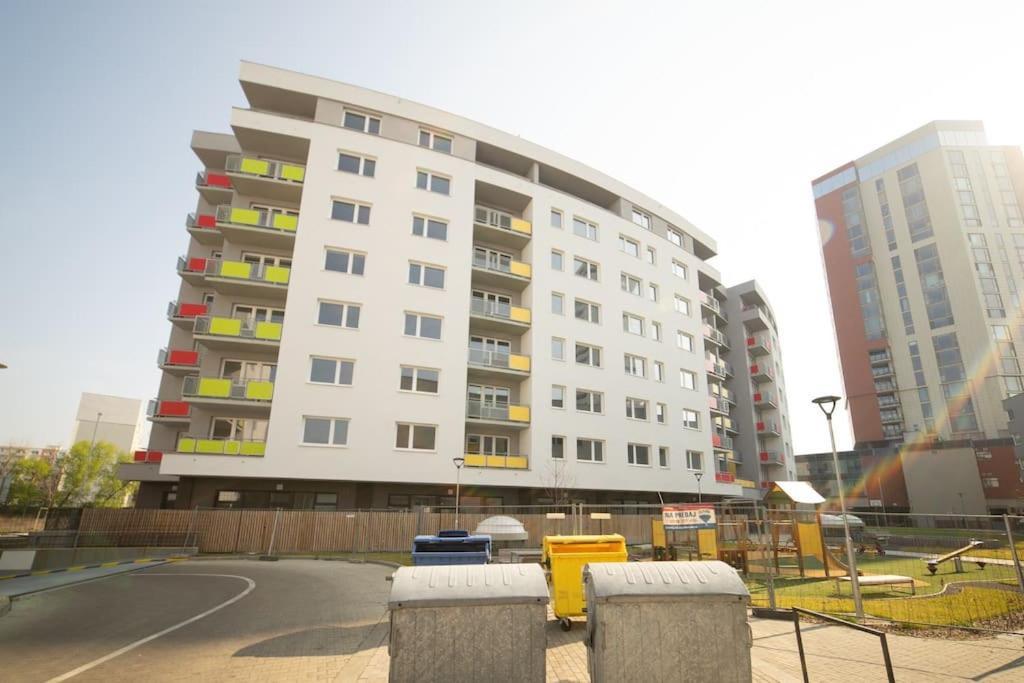 Căn hộ New, Sunny, Terrace, Grill, Parking! Bratislava