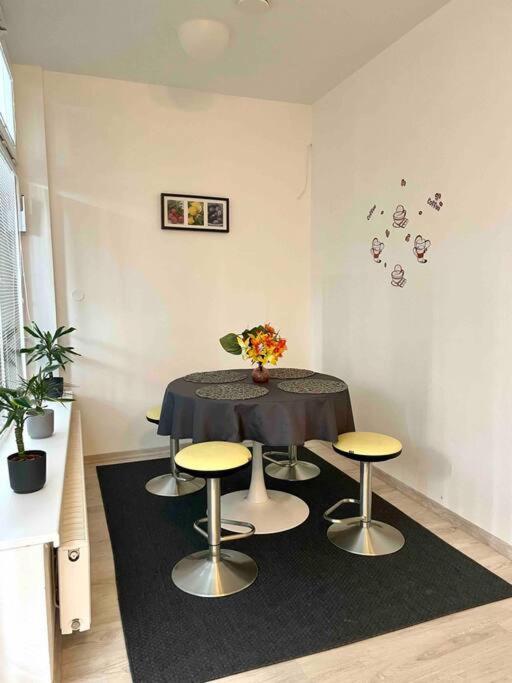 Apartment Amazing Large 2,5rooms With Terrace And Parking! Bratislava