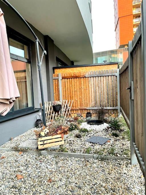 Amazing Large 2,5rooms With Terrace And Parking! *