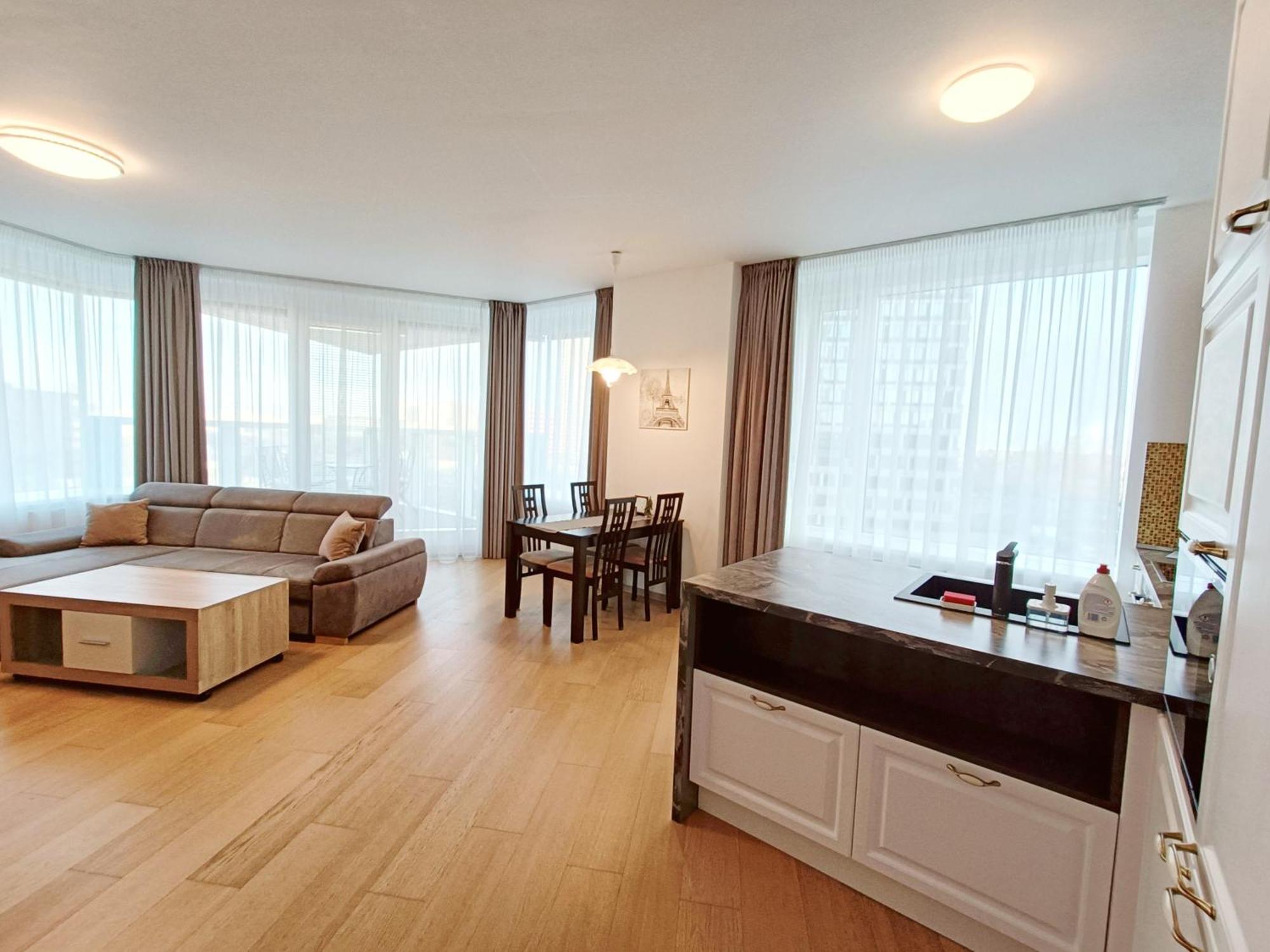 Sag Panorama 3 Free Parking Free Wifi Pressburg