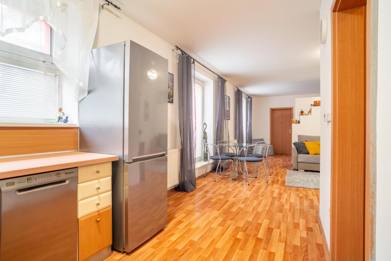 Apartment A Cozy In Downtown