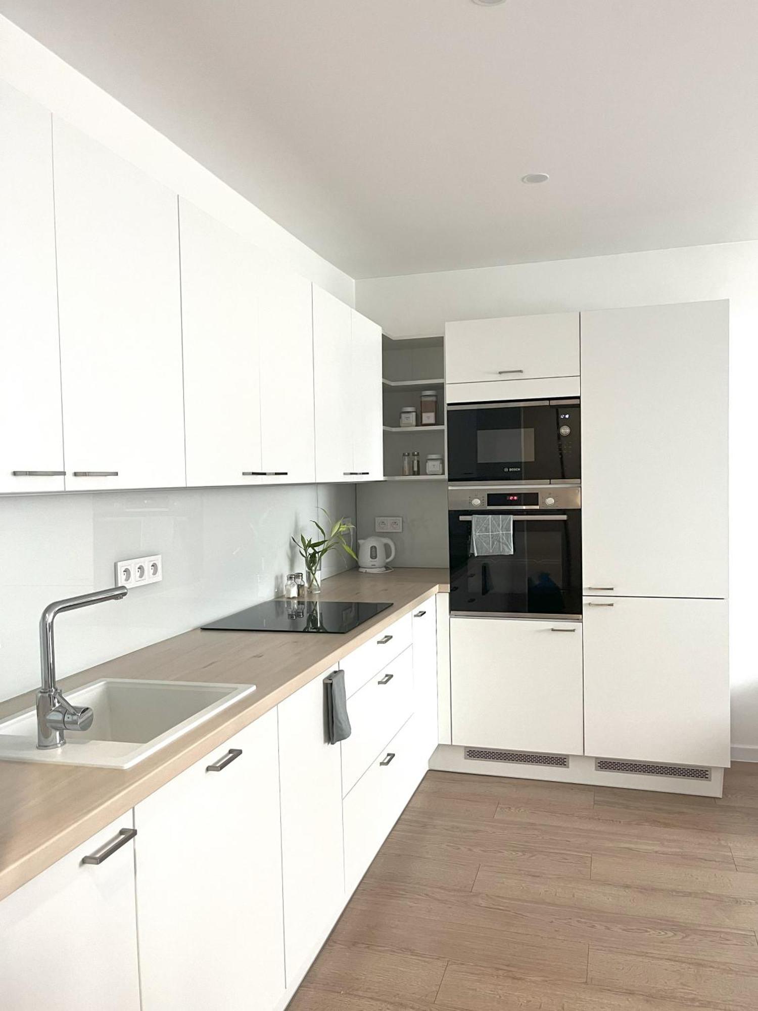 Apartamento Elegant Escape Iii - Free Parking, Easy Access To Center *
