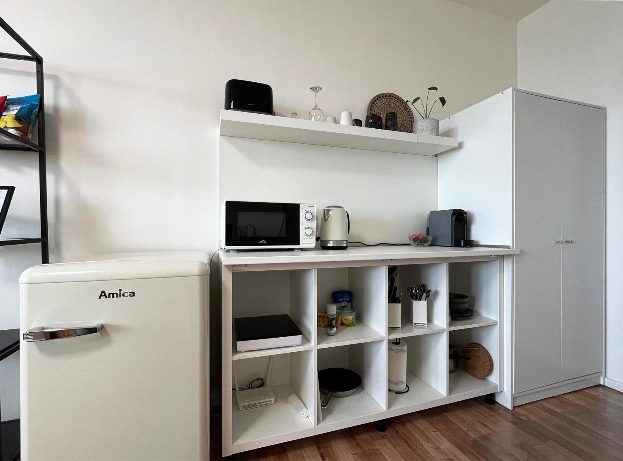 Air-conditioned Studio, Close To Centre & Tram Stop