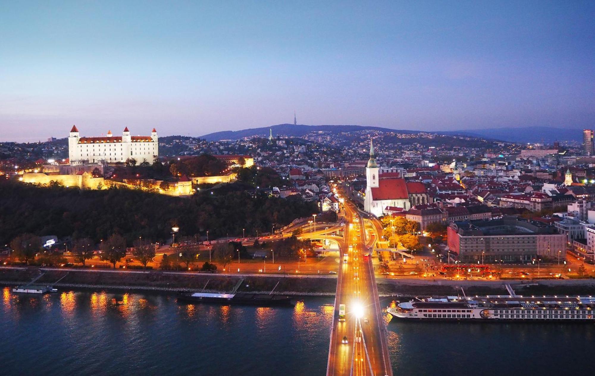 Air-conditioned Studio, Close To Centre & Tram Stop Apartment Bratislava