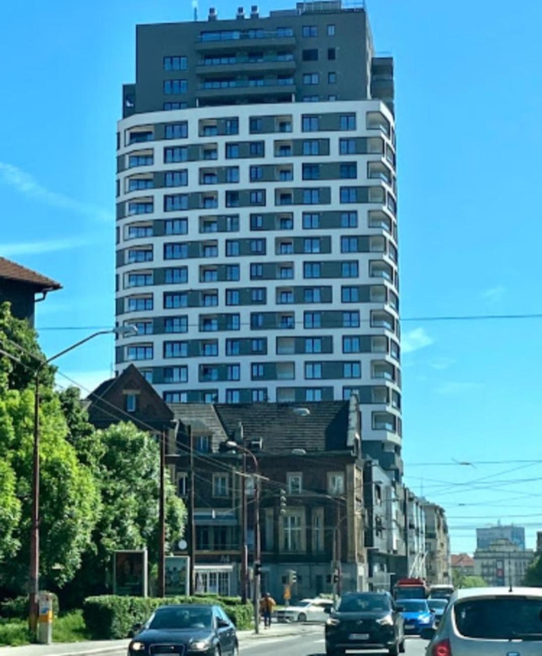 Schanz - Quietly Oriented - Private Parking - Balcony *