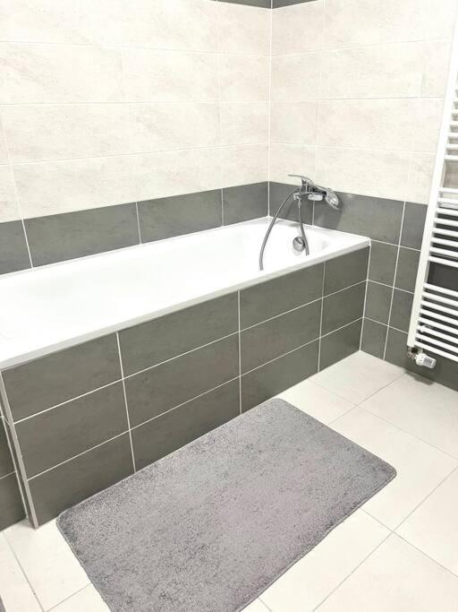Căn hộ New With Garage Place Bratislava