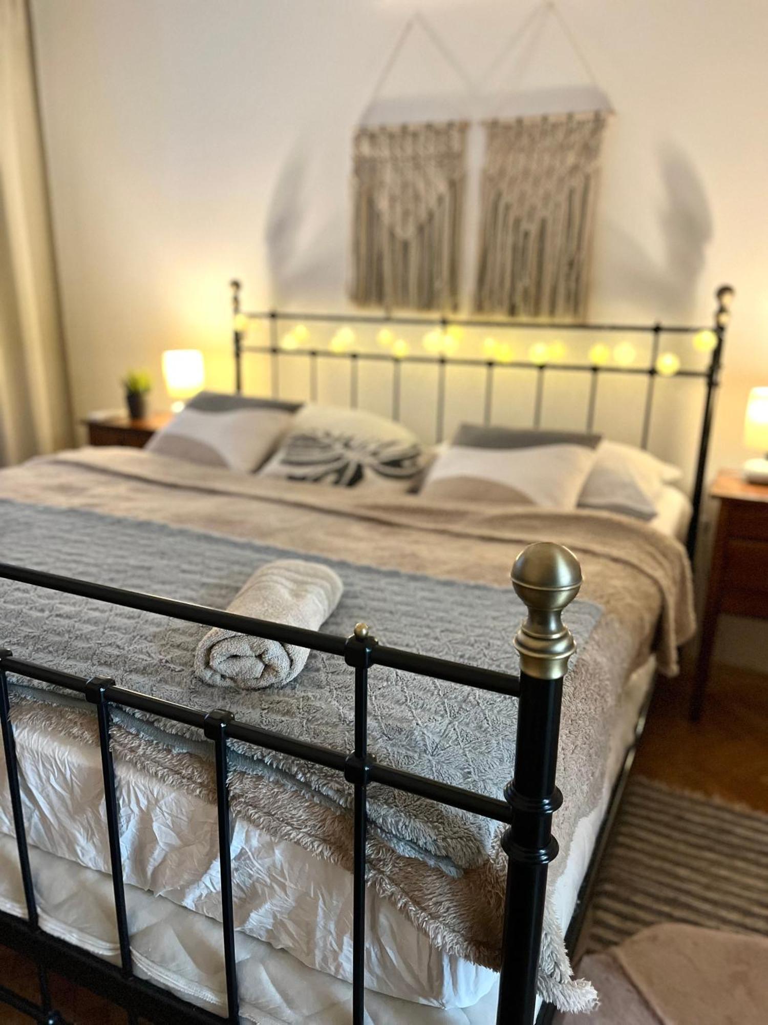 Apartmán Audrey Hepburn Old Town Air Conditioned *