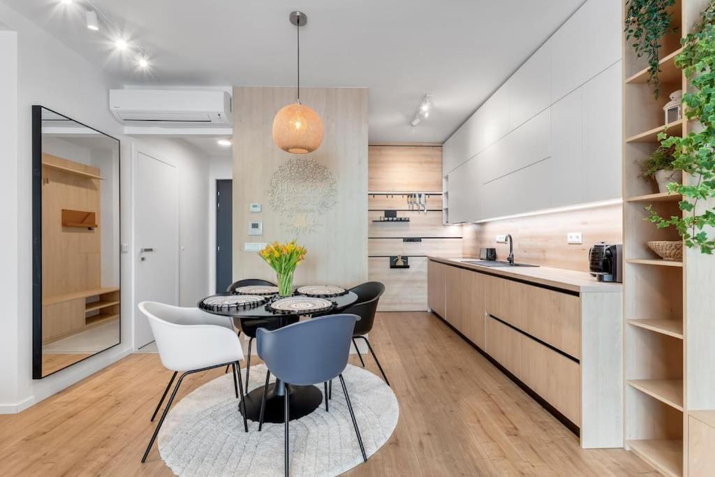 Apartment On The Danube, Center, Free Parking *