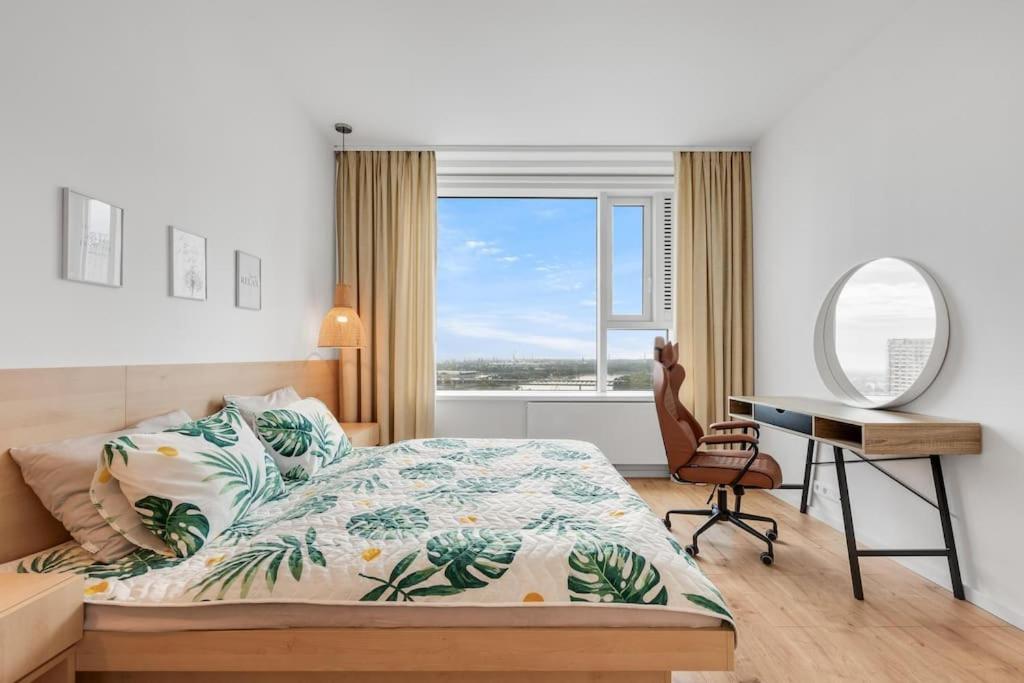 On The Danube, Center, Free Parking Apartment *