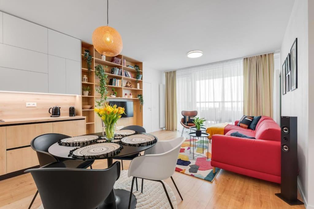 On The Danube, Center, Free Parking Apartment *