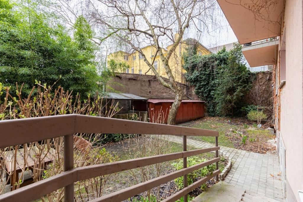 Serenity: Urban Garden Retreat Bratislava