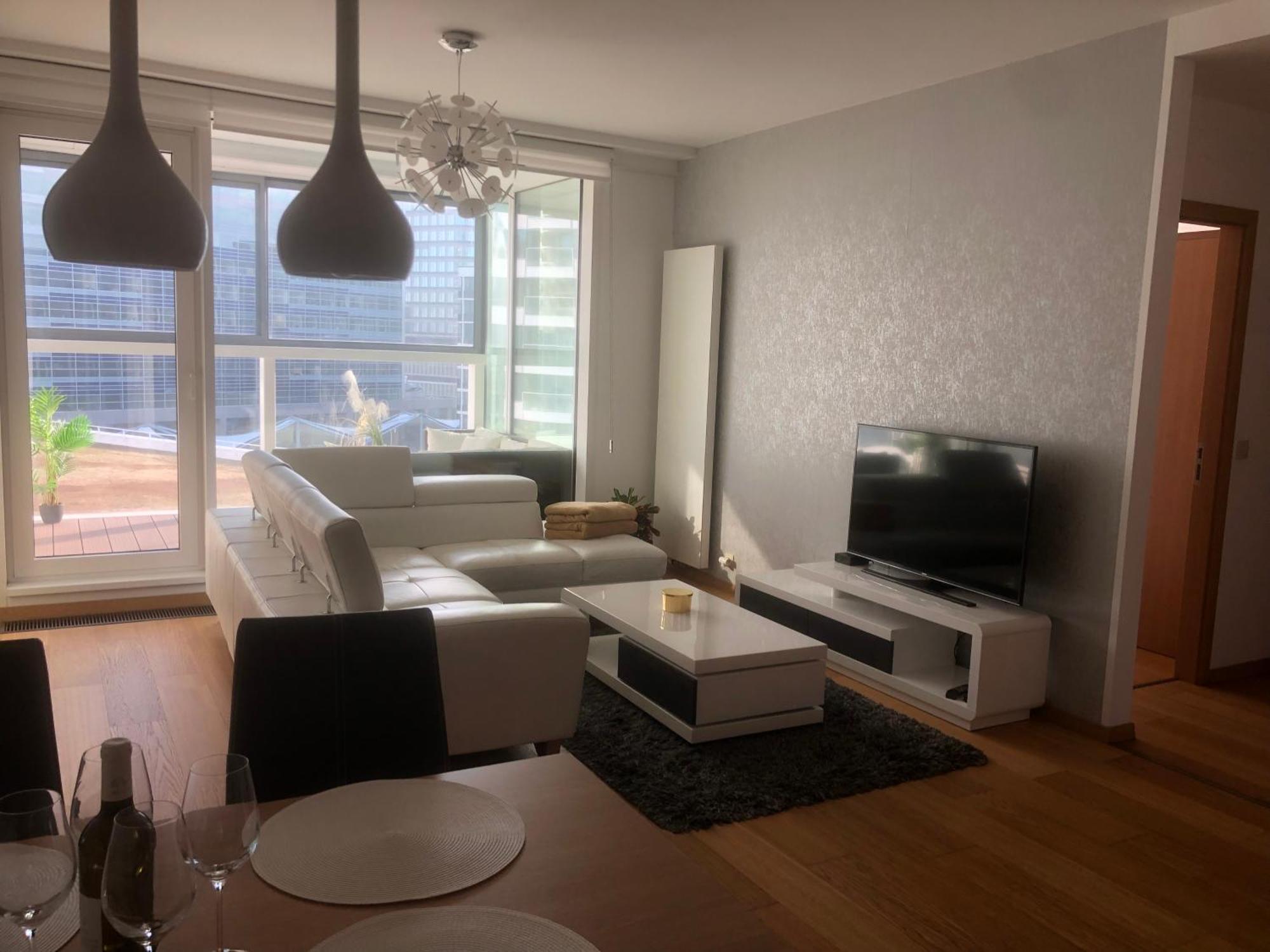 Apartment Downtown In The Heart Of The New Center, 4 Persons, Parking Bratislava