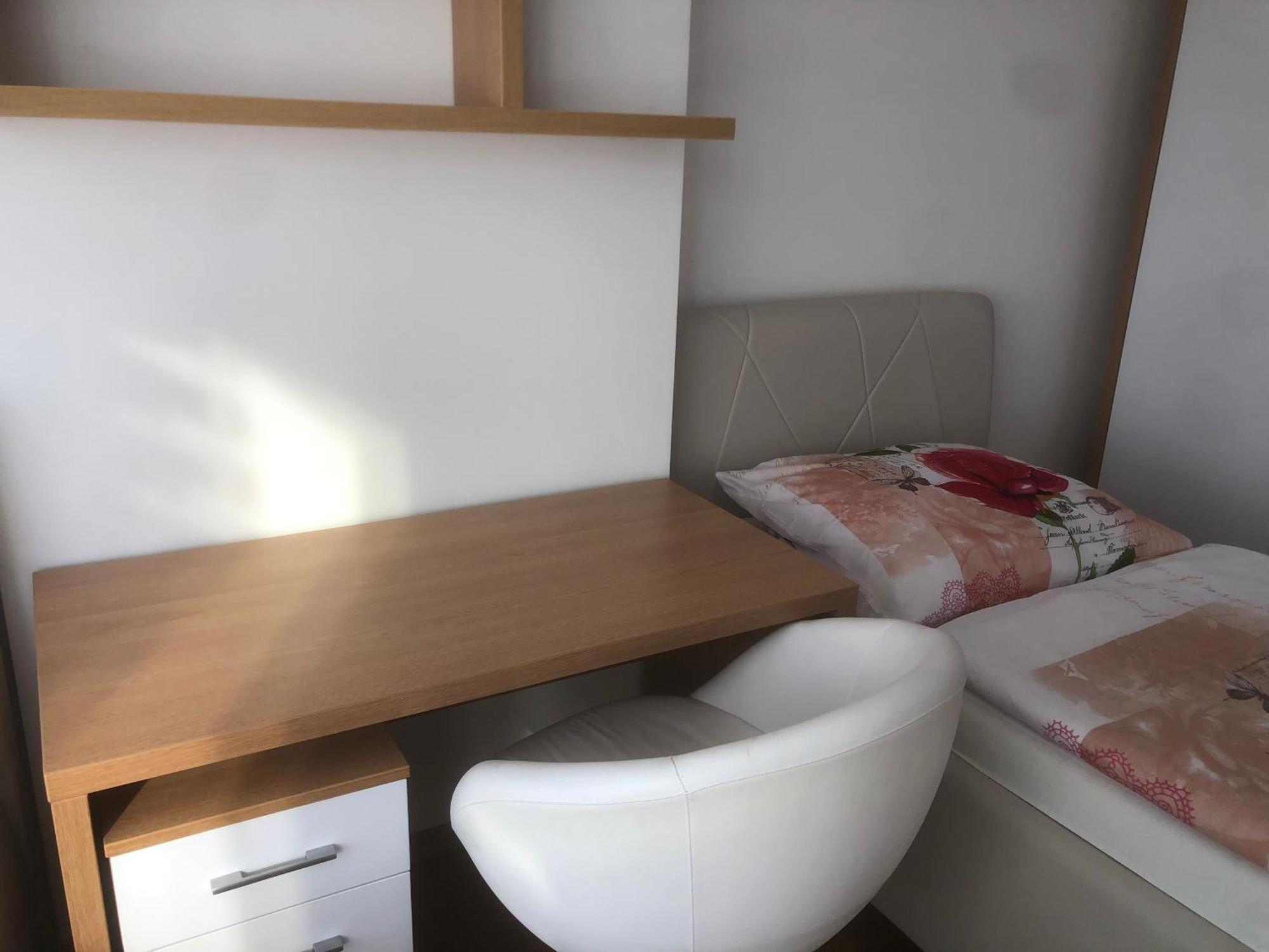 Apartment Downtown In The Heart Of The New Center, 4 Persons, Parking *