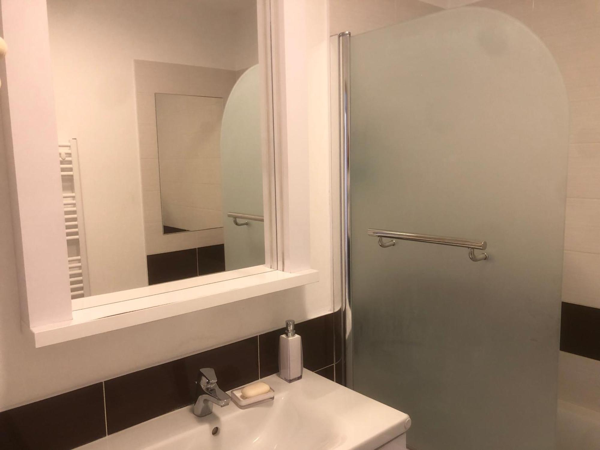 Apartment Downtown In The Heart Of The New Center, 4 Persons, Parking Bratislava