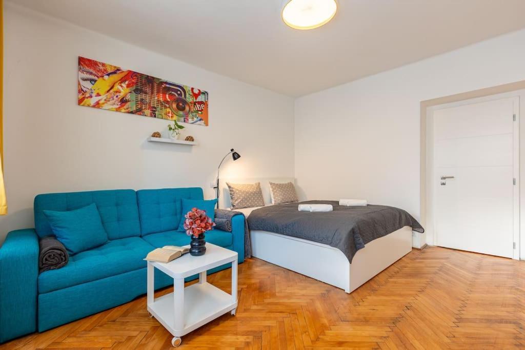 Bnb Slovakia Holleho Haven Retreat Apartment Bratislava