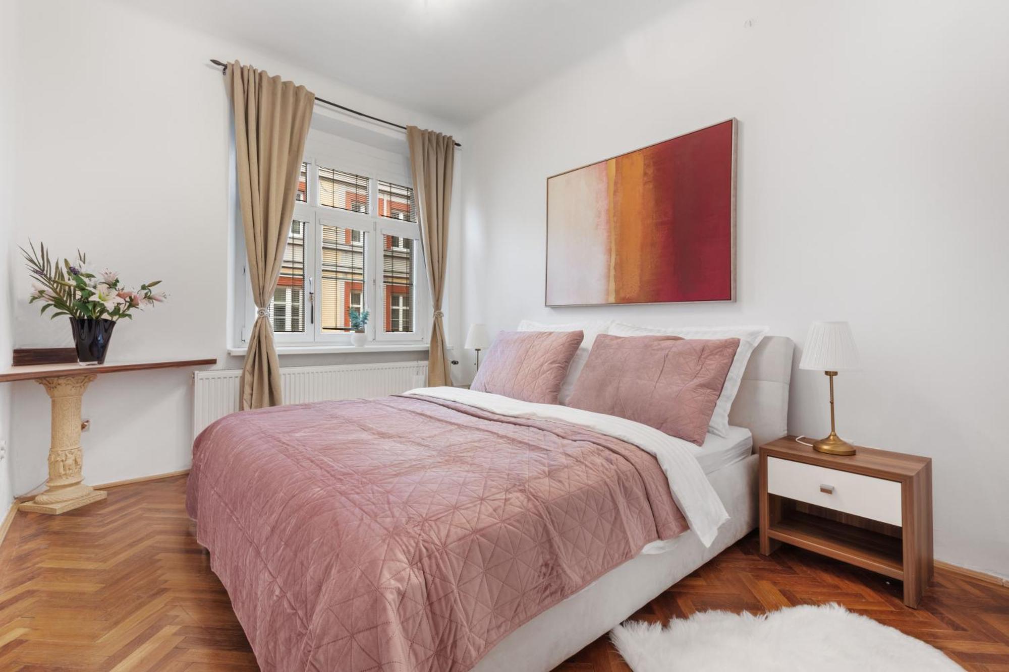 Grand Elegant Apartment *