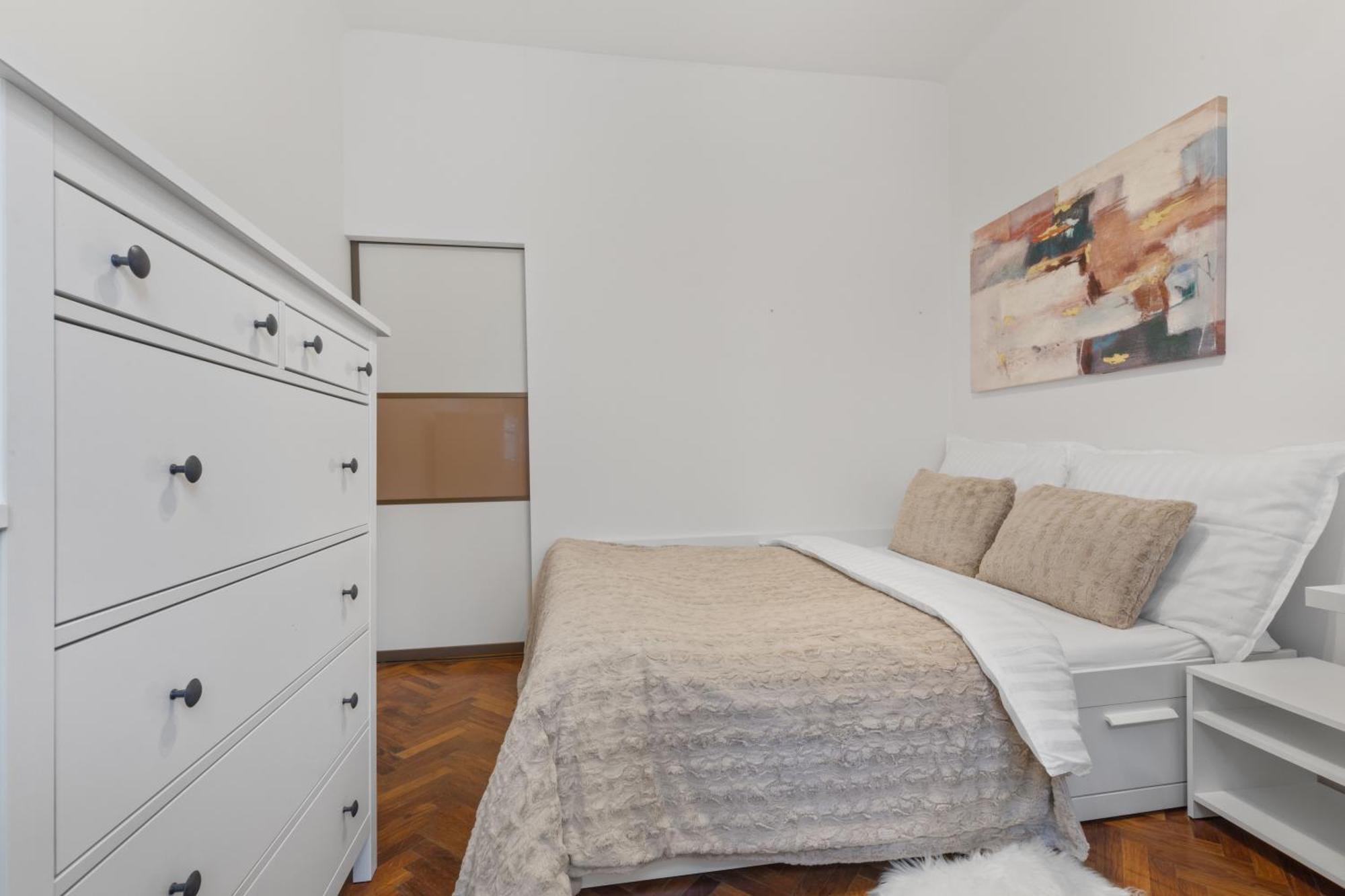 Apartment Grand Elegant *