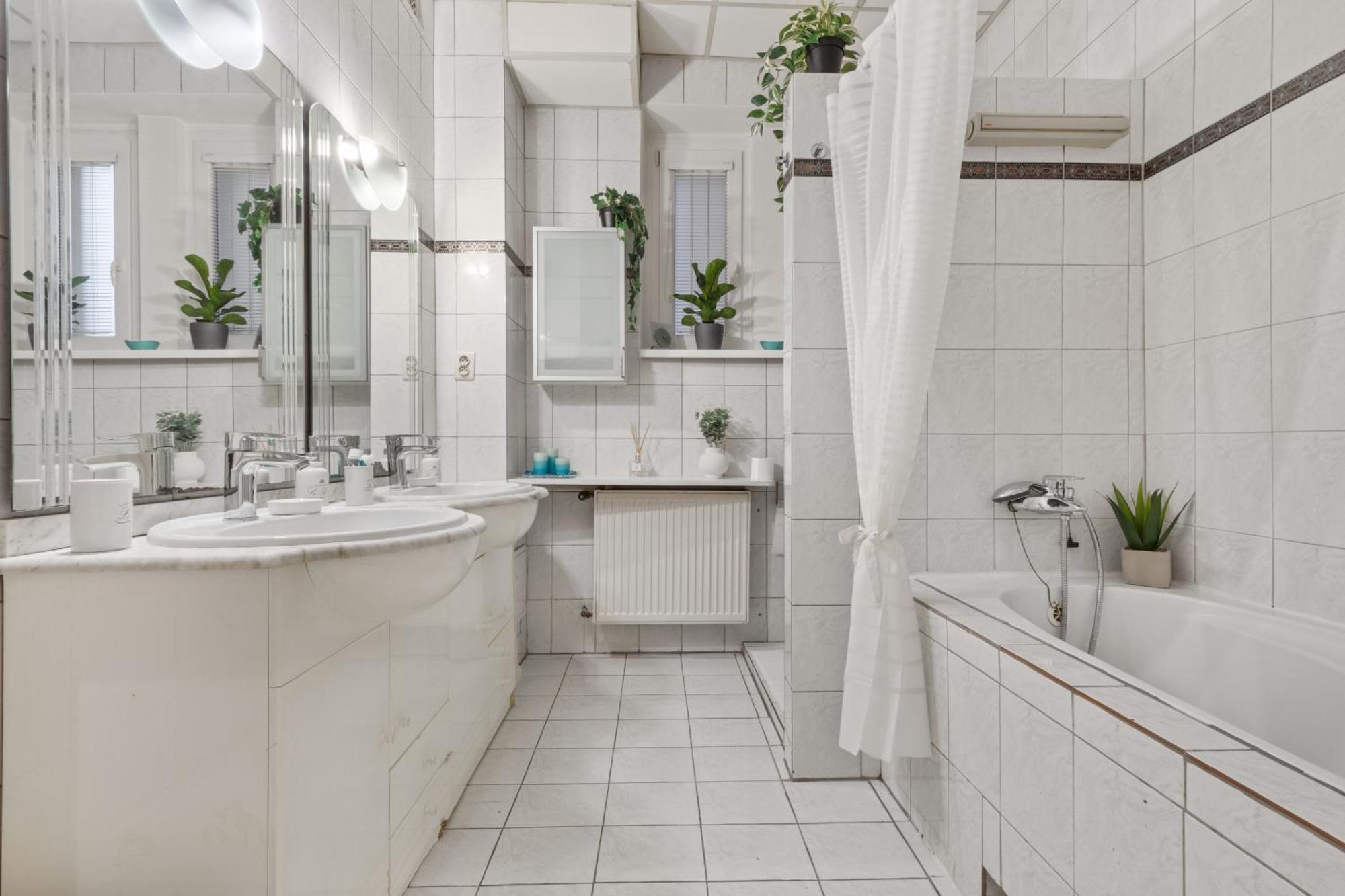 Grand Elegant * Pressburg