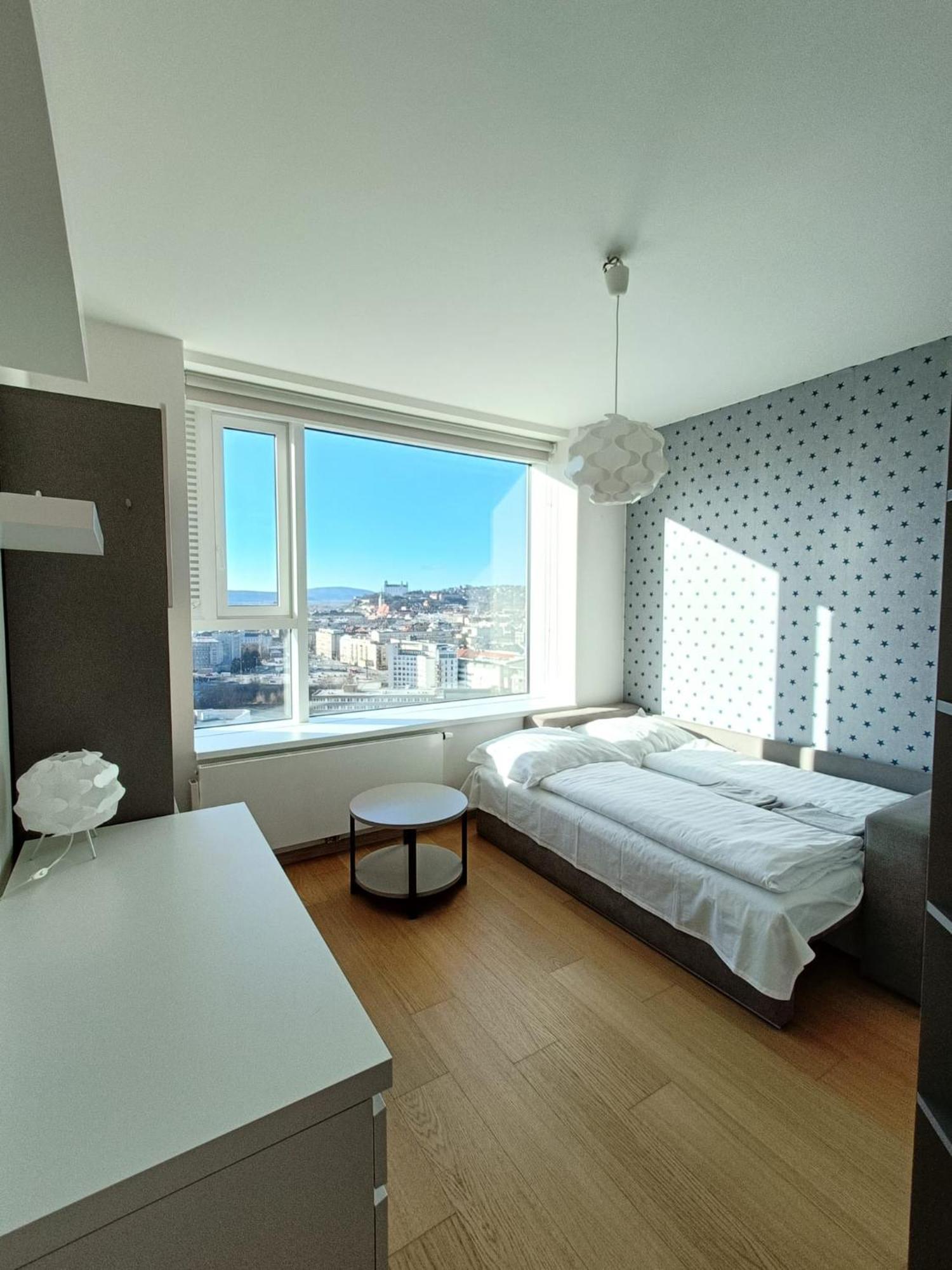 Apartment Sag Panorama Apartment 3 Rooms 19Th Floor Great View Free Parking