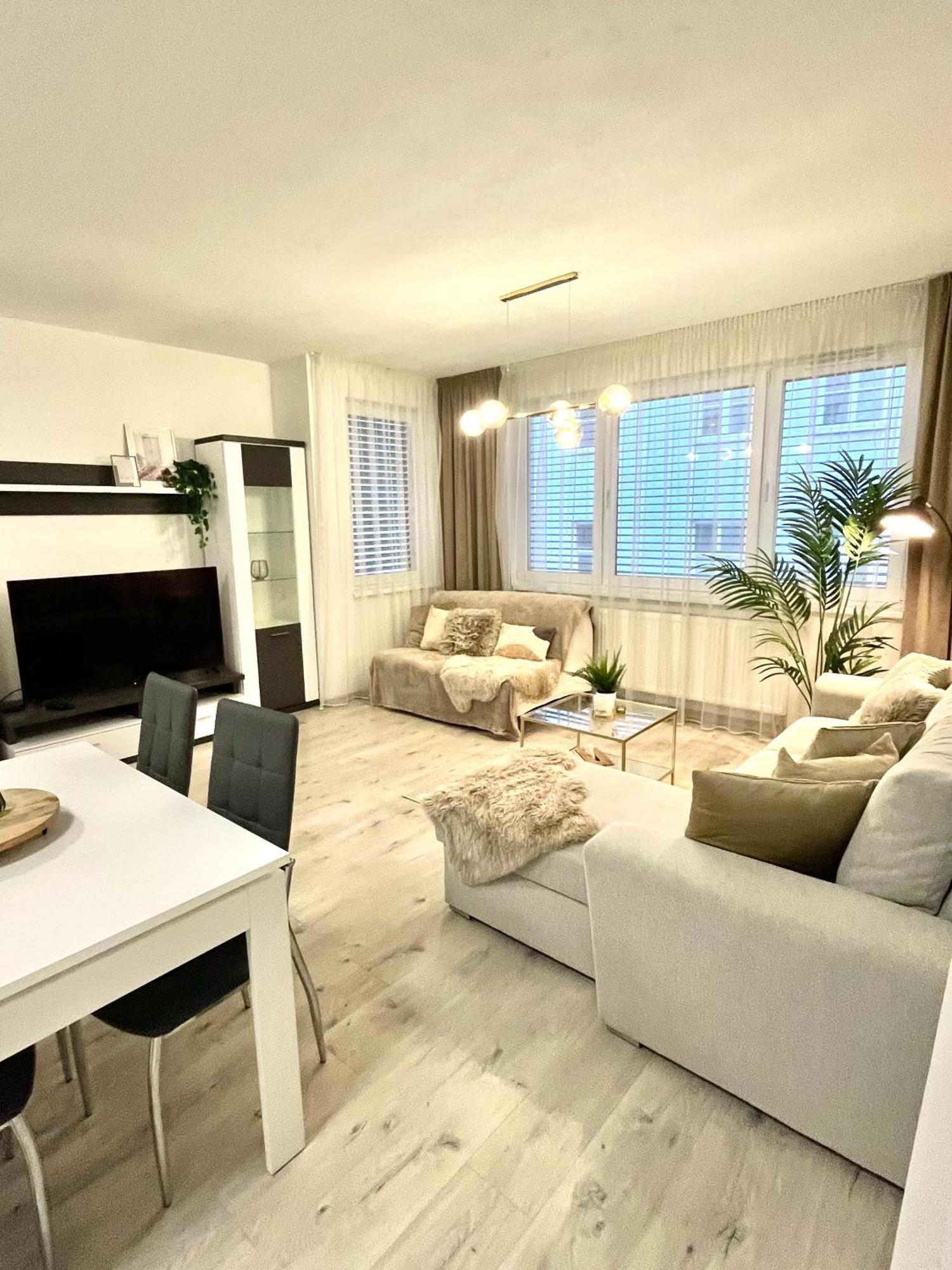 The Elite Ii Downtown Ac & Garage Parking Apartmán Bratislava