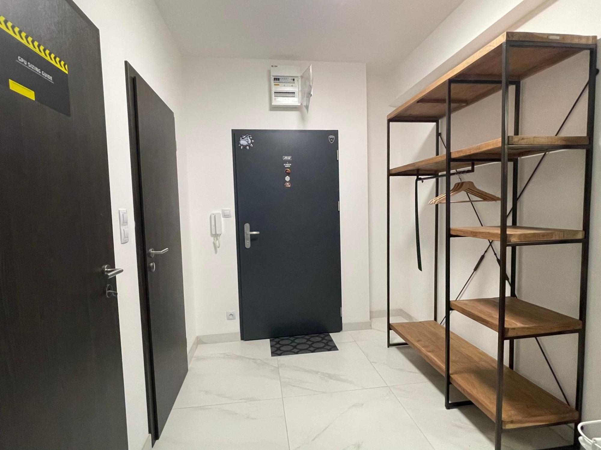 Sag 18th Floor Beautiful In Center Free Wifi * Bratislava