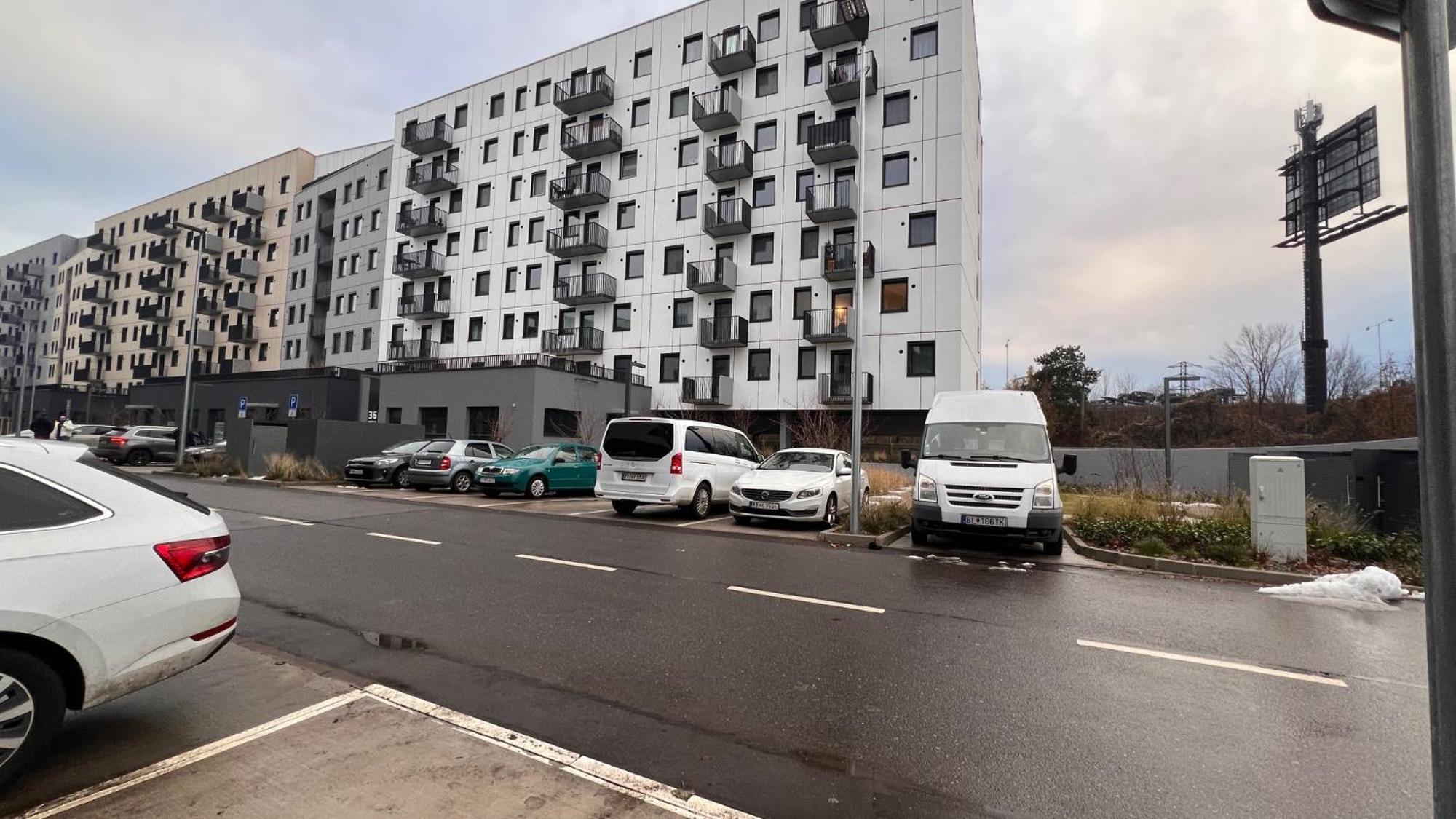 Air Conditioned 1 With Parking, New Building, Ruzinov Apartment