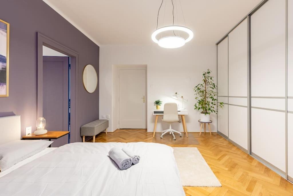 Luxury On Wilsonova, Close To Center *