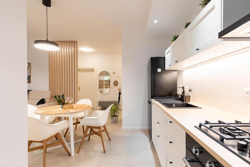 Luxury On Wilsonova, Close To Center