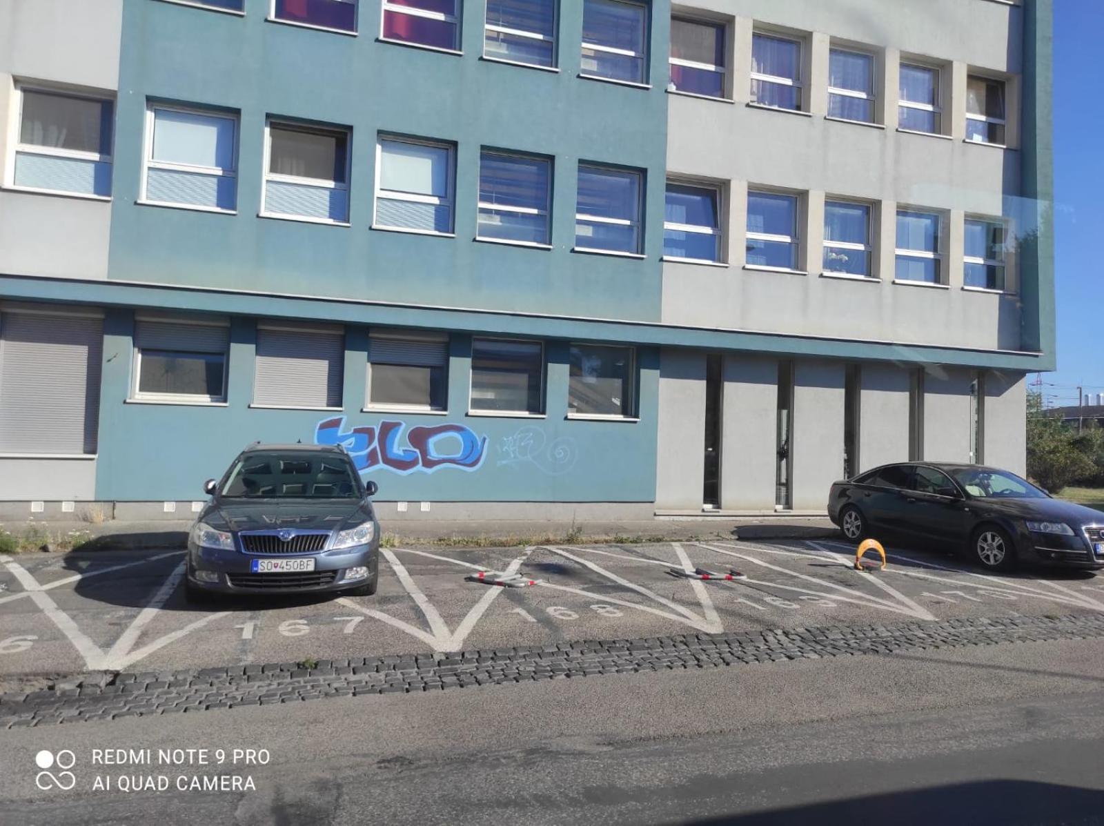 1 - Izbovy S Kupelnou Bratislava
