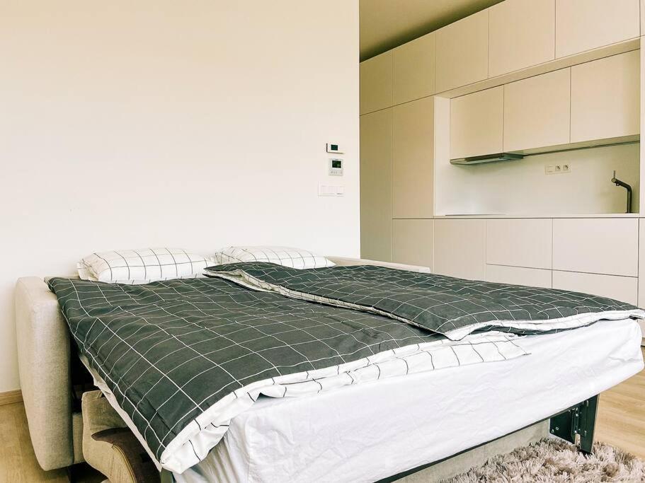Apartment New In Quiet Part Of The Center *