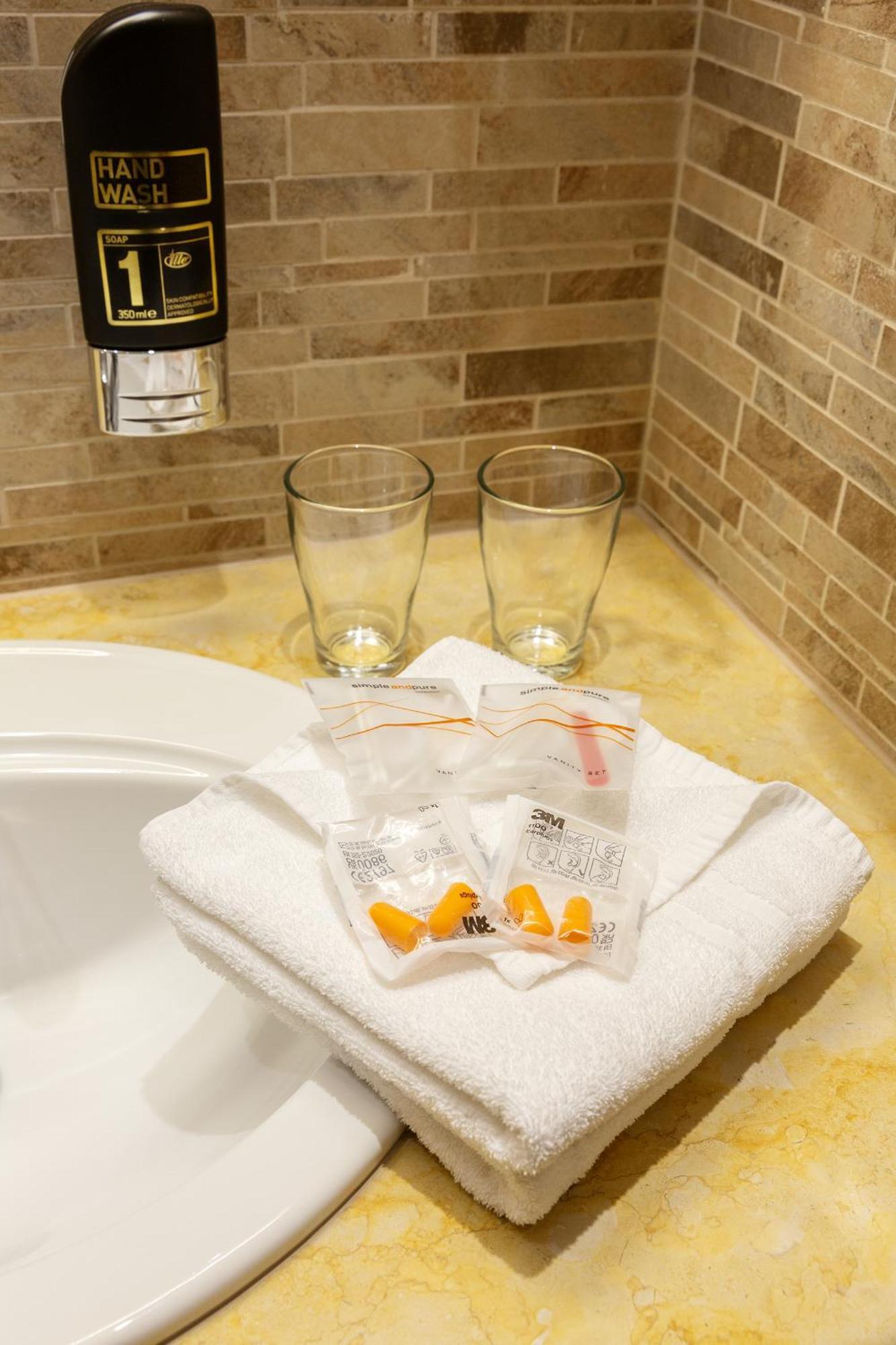 Max Hotel 3*