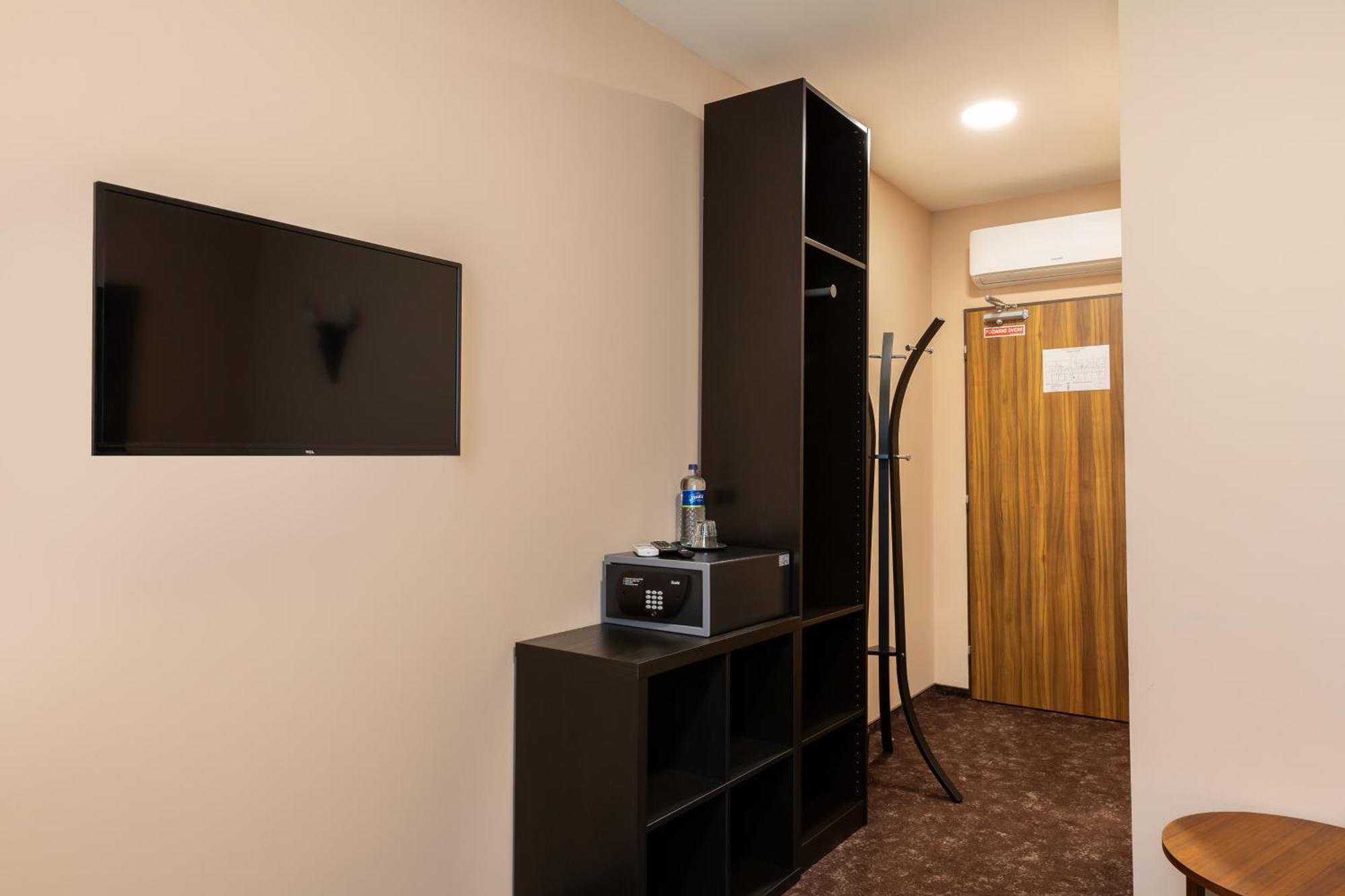 Max 3* Bratislava