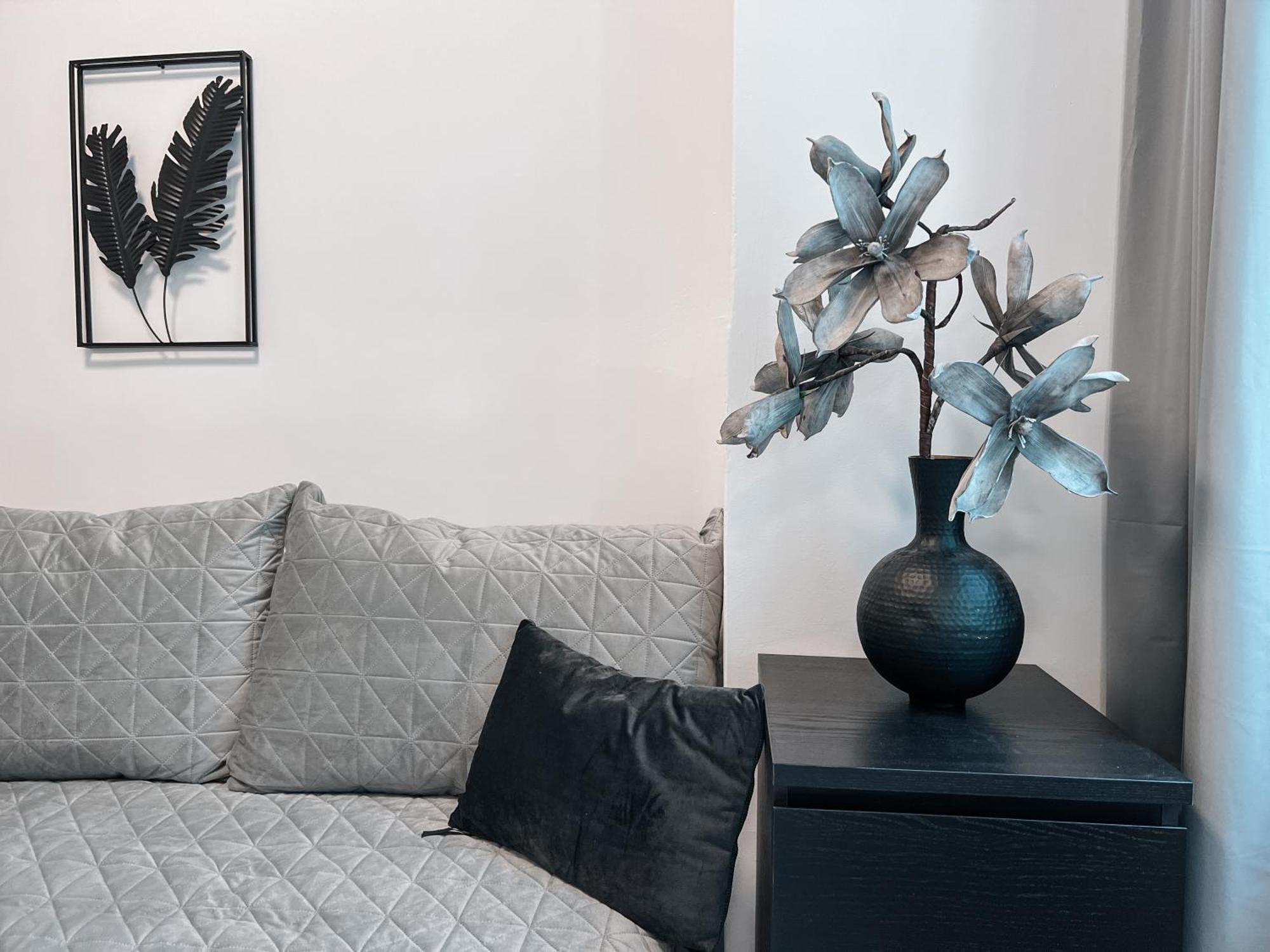 96m2 Of Comfort And Style: 4bd In Old Town Bratislava