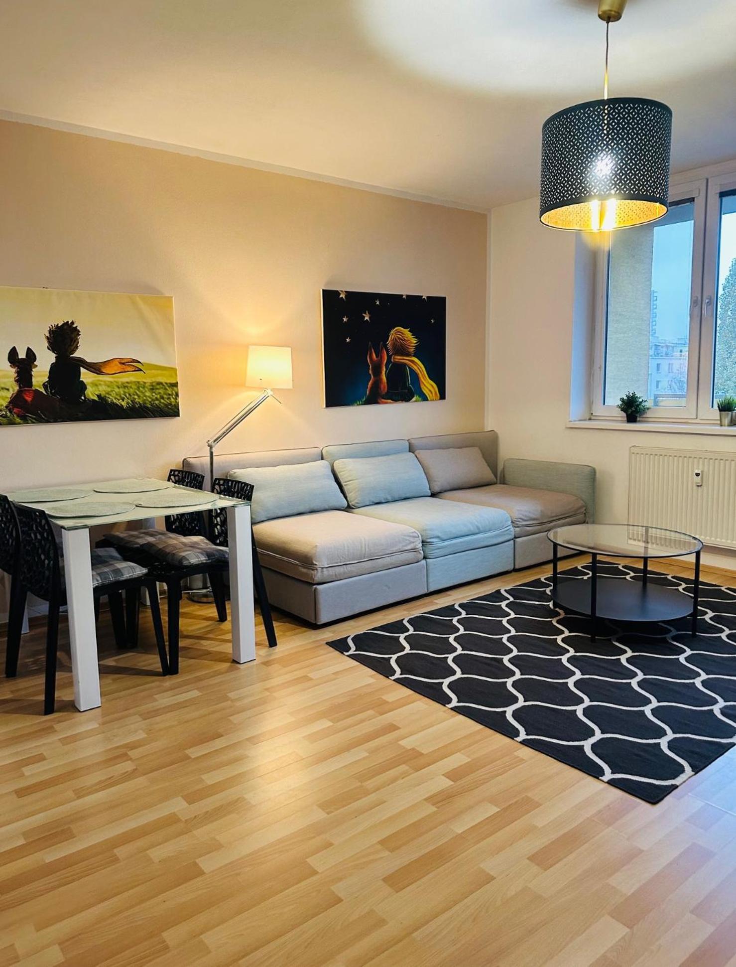 Apartment After Six *