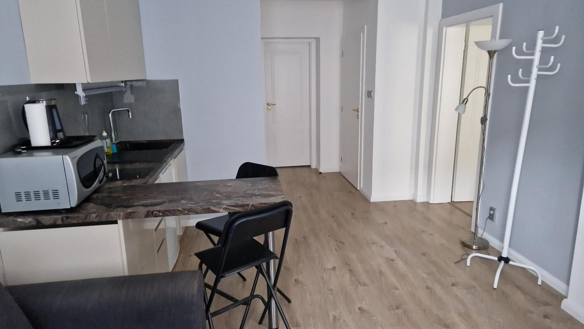 Apartment Free Parking