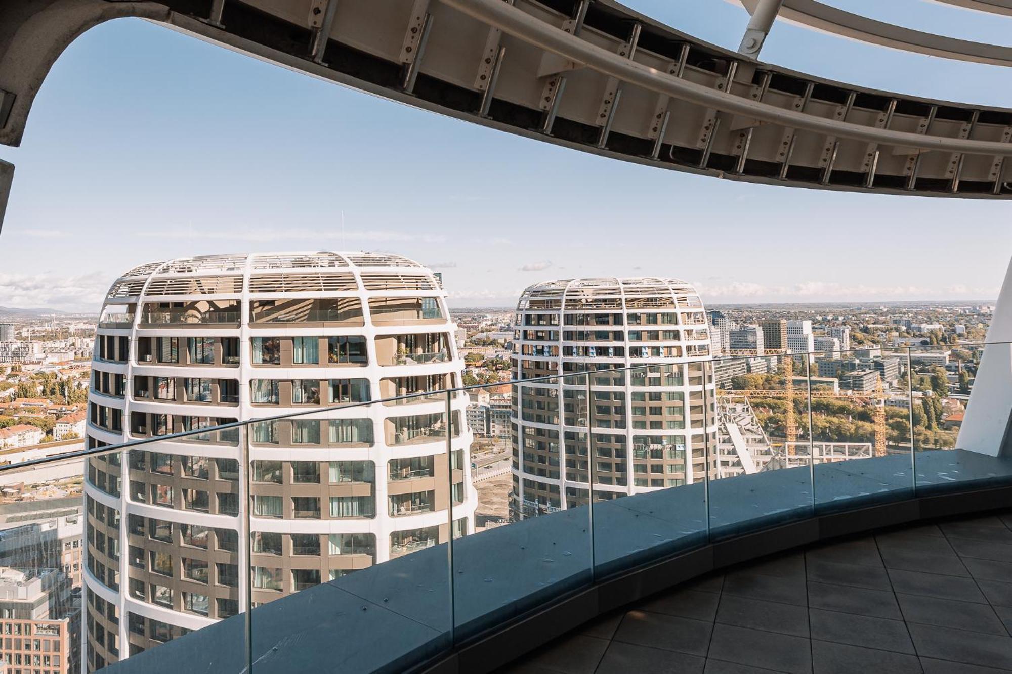 Skau Blue In Sky Park 21 Floor 2 Tower Panoramic View Free Parking * Bratislava