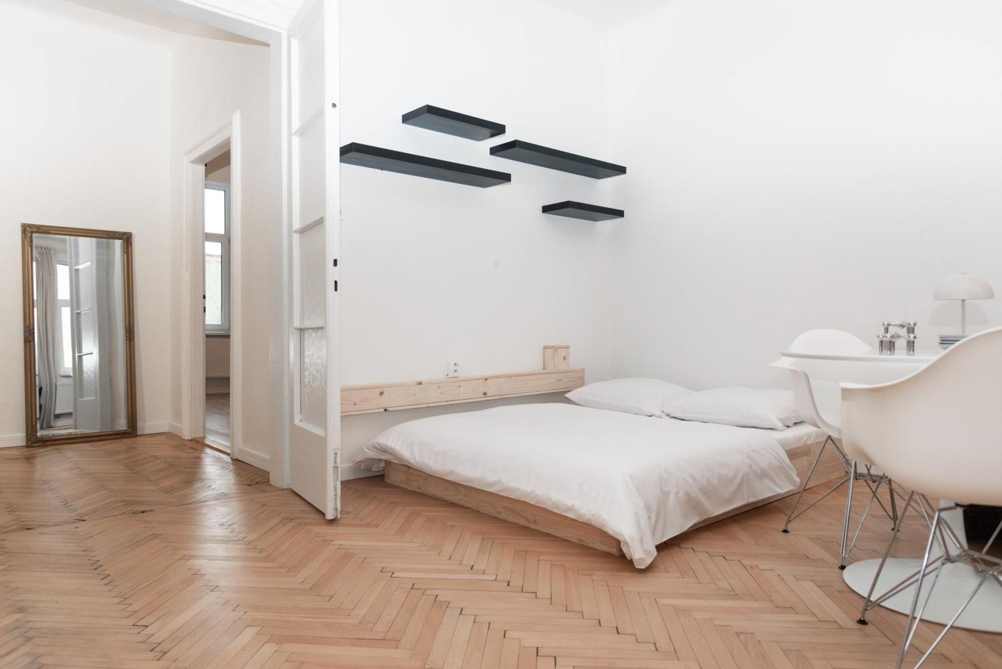 Apartment Old Town Oasis - Chic Comfort & Elegance