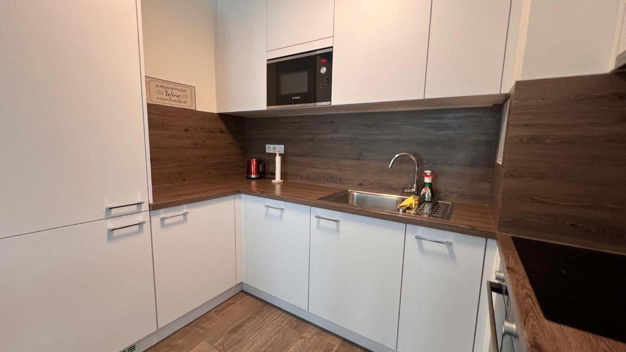 2 Apartment, Old City, New Building - Stein * Bratislava