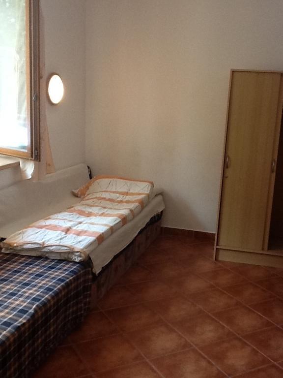 Juraj's Outback Hostel *