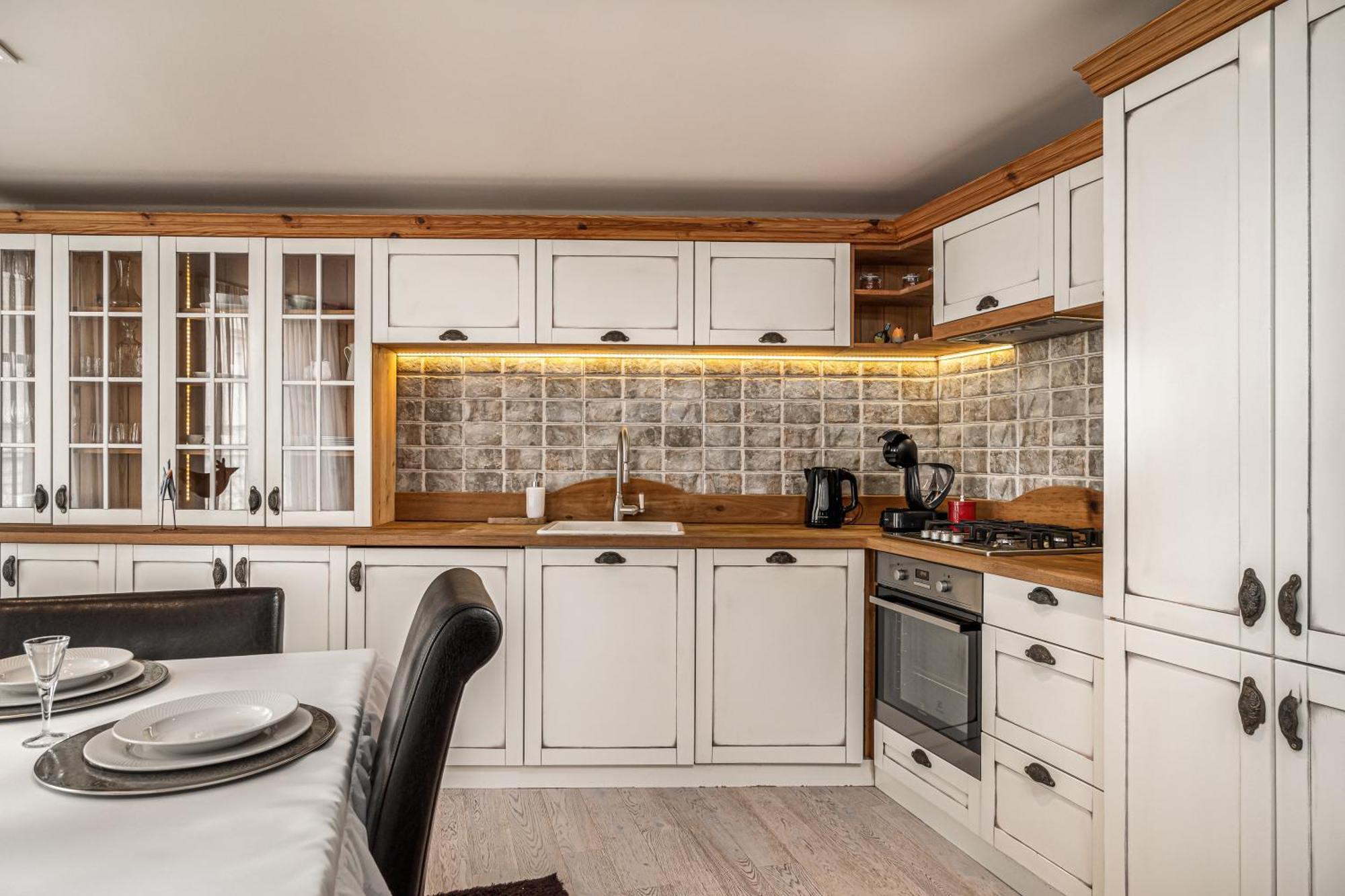 Luxurious And Royal In The Old Town Apartment *