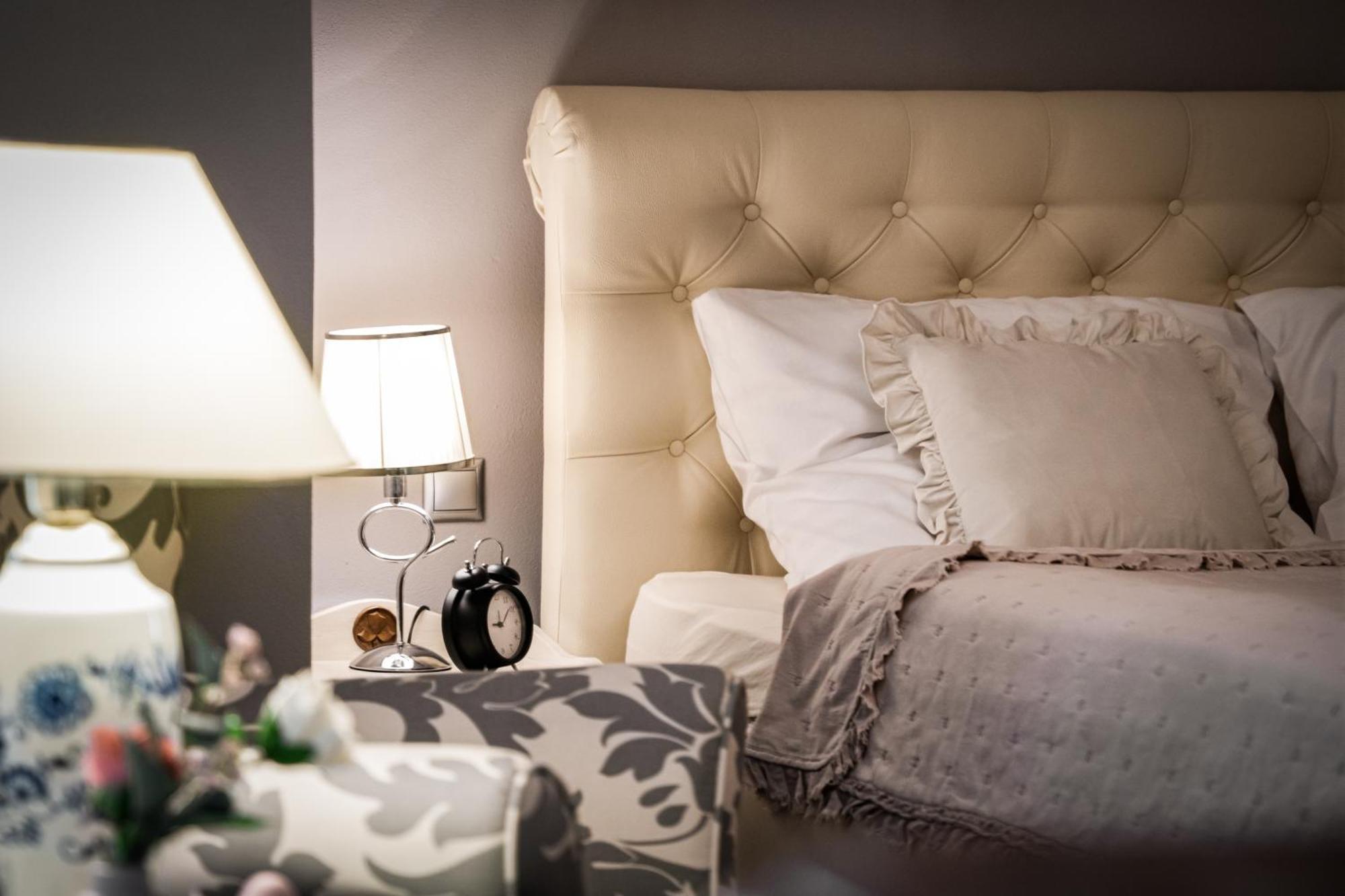 Apartment Luxurious And Royal In The Old Town Bratislava