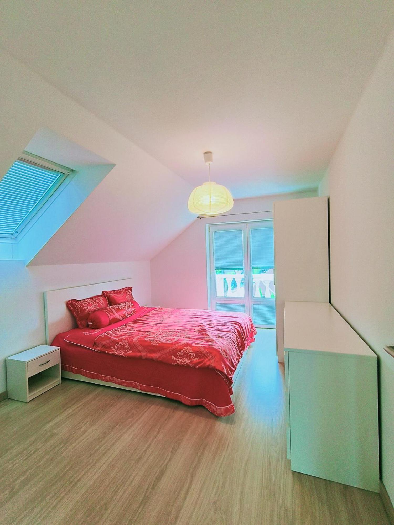 Modern & Cozy House With 3 Bed And Garden Dovolenkový dom Bratislava