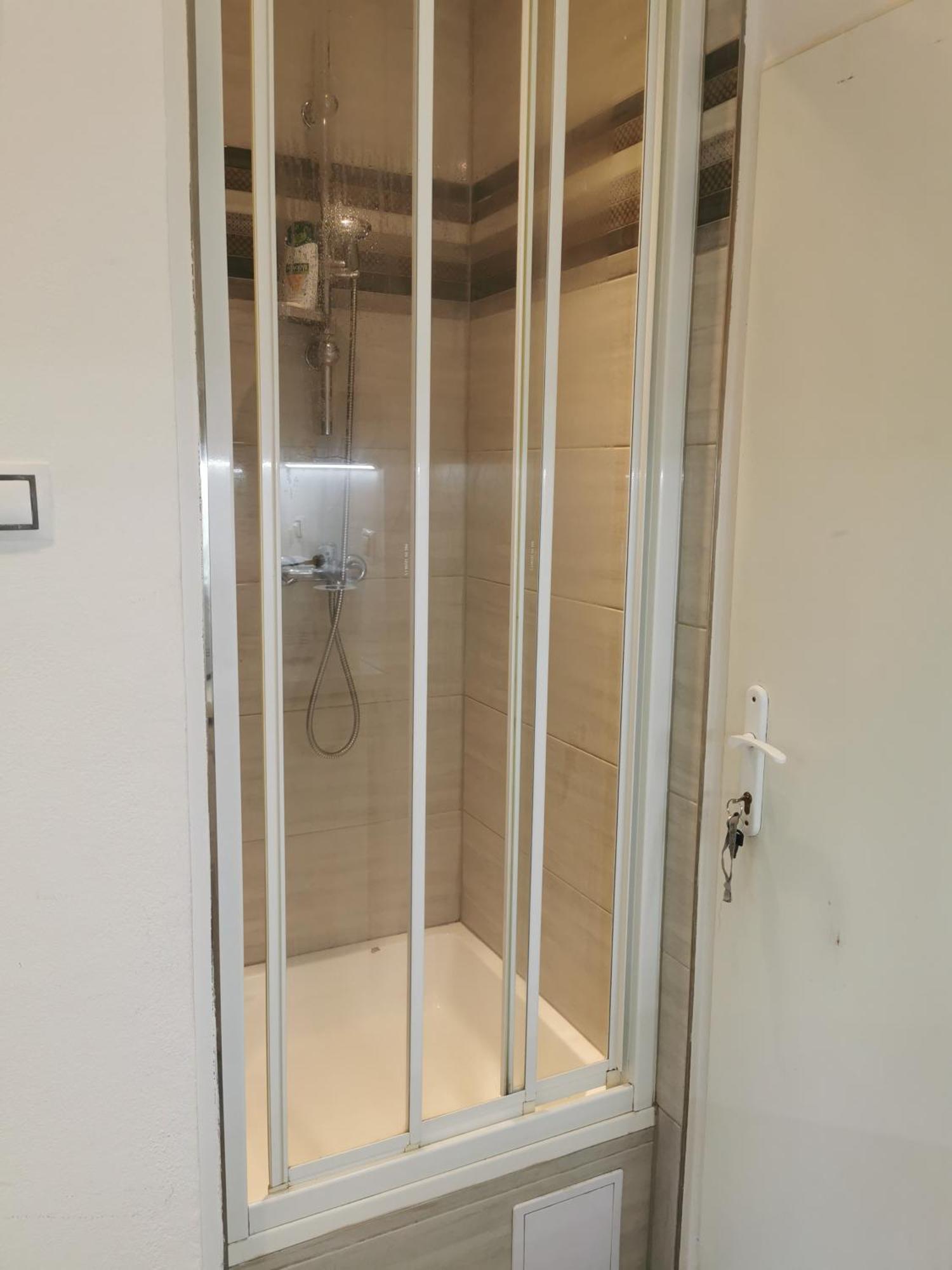 Modry Apartman, Racianska 29, *