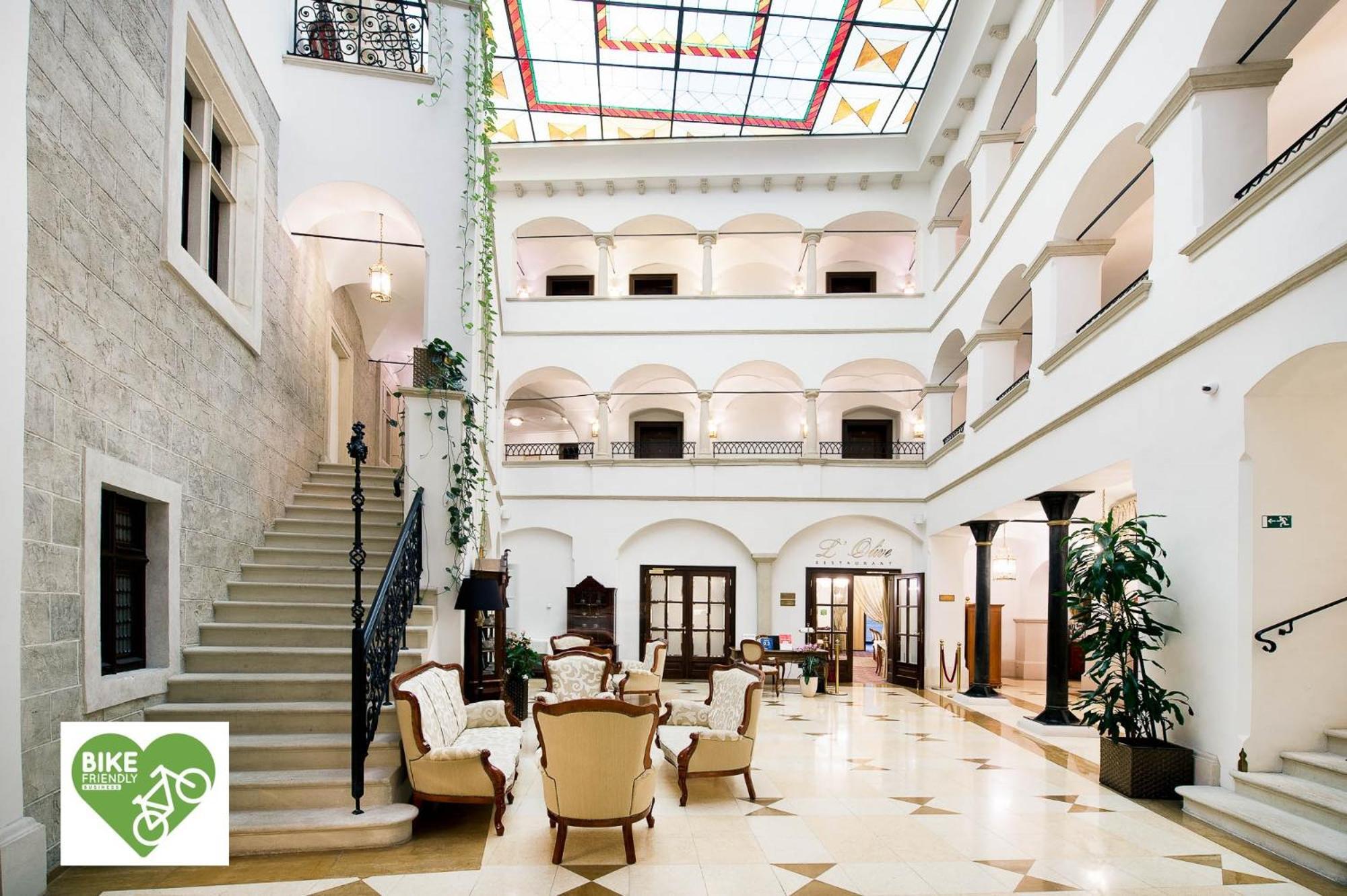 Arcadia Boutique 4*
