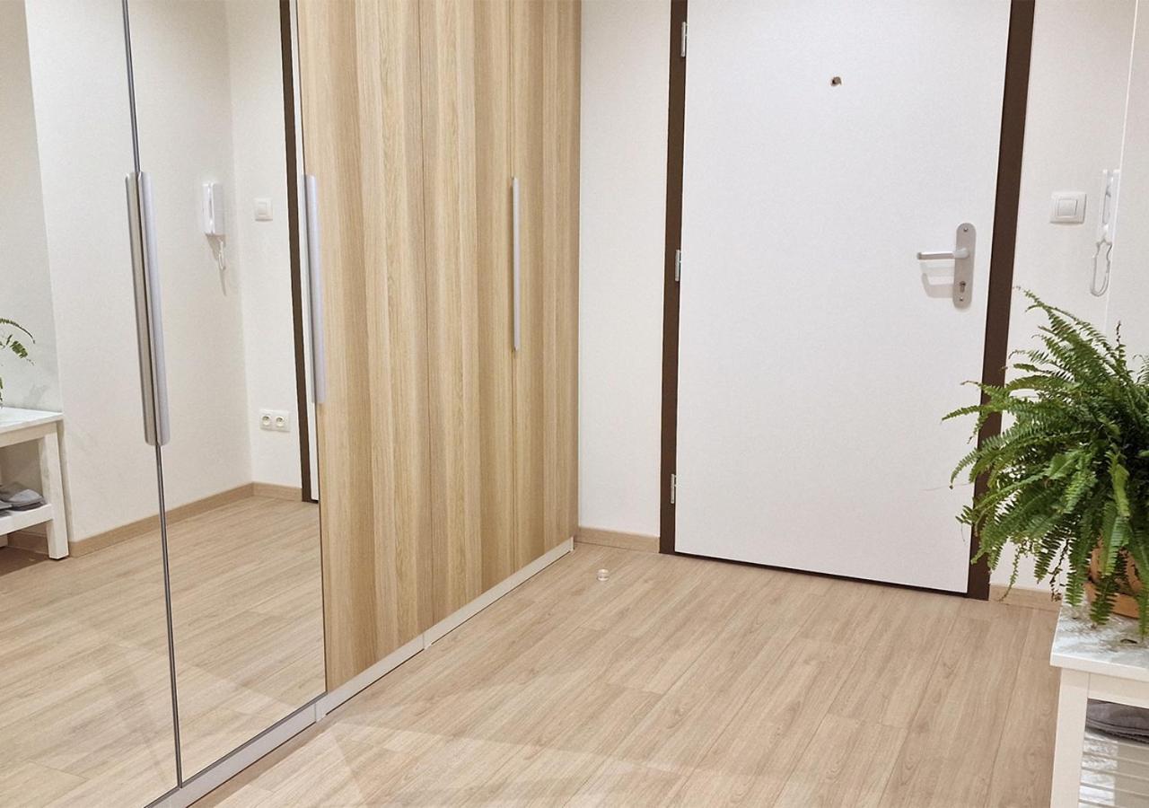 Apartment New Cozy 2 Pink 058 Bratislava